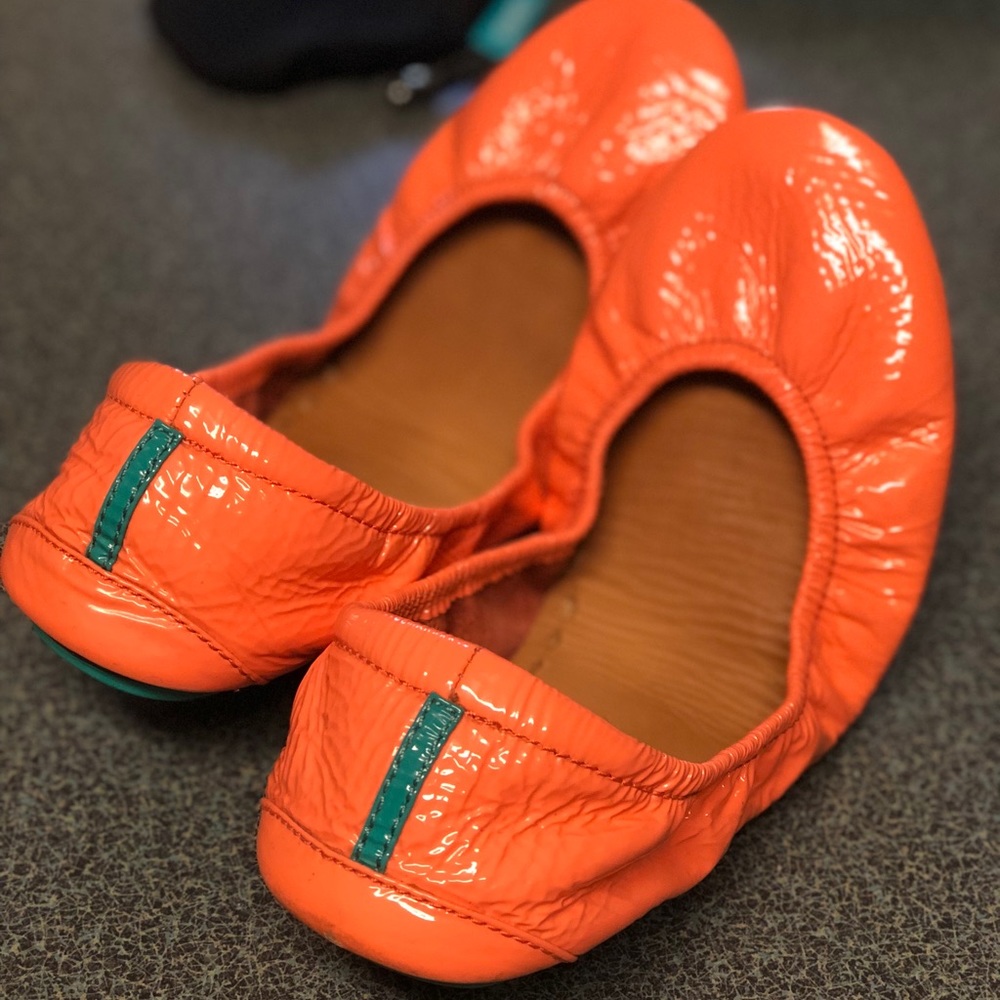 Coral Patent Tieks Size 7